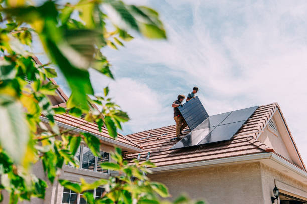 Best Roof Gutter Cleaning  in Flatonia, TX